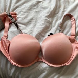 Victoria’s Secret Very Sexy Push-Up Bra